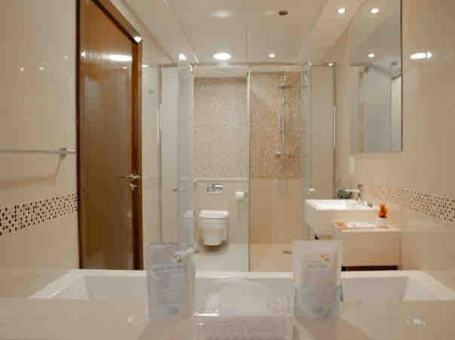 Apartment شقة فندقيه في برج رافال Rafal Tower الدور 53 Riyadh