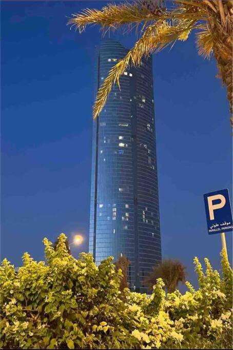 Apartment شقة فندقيه في برج رافال Rafal Tower الدور 53